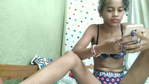 Snapshot of camillah02 chatting on 10/18/25, 08:15 camillah02 online show from 10/18/25, 08:15