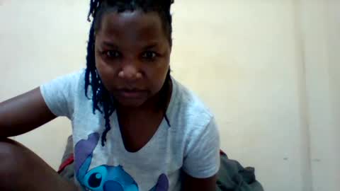 Snapshot of camillah_sweet chatting on 06/23/26, 06:00 camillah_sweet online show from 06/23/26, 06:00