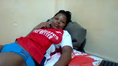 Snapshot of camillah_sweet chatting on 06/24/26, 06:23 camillah_sweet online show from 06/24/26, 06:23