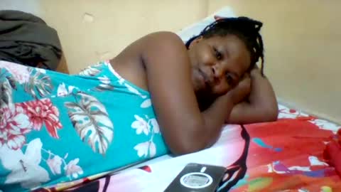 Snapshot of camillah_sweet chatting on 06/27/26, 10:42 camillah_sweet online show from 06/27/26, 10:42