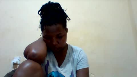 Snapshot of camillah_sweet chatting on 06/27/26, 05:18 camillah_sweet online show from 06/27/26, 05:18