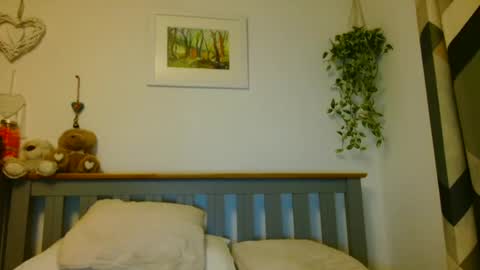 Camilla Jayne online show from 03/08/25, 12:11