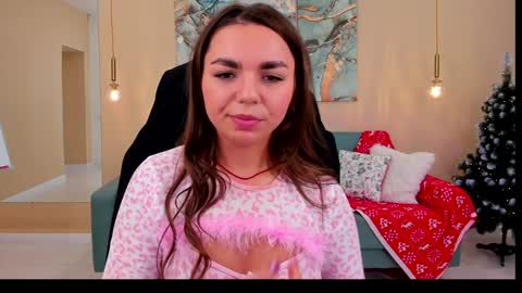 Snapshot of camillalarson chatting on 12/31/24, 09:10 Camilla online show from 12/31/24, 09:10