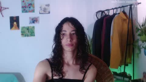 Snapshot of camille_delrey chatting on 02/05/25, 11:34 Camille online show from 02/05/25, 11:34