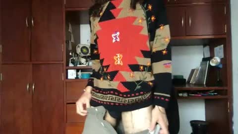 Snapshot of camille_delrey chatting on 02/19/25, 04:00 Camille online show from 02/19/25, 04:00