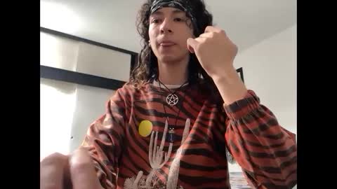 Snapshot of camille_delrey chatting on 09/17/25, 07:59 Camille online show from 09/17/25, 07:59