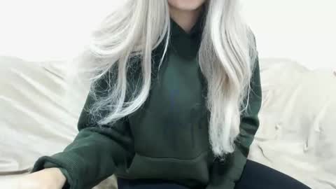 CamilleBunny online show from 12/05/25, 04:21