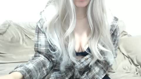 CamilleBunny online show from 01/14/26, 04:29