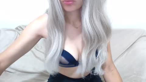 Snapshot of camillebunny chatting on 07/17/26, 02:07 CamilleBunny online show from 07/17/26, 02:07