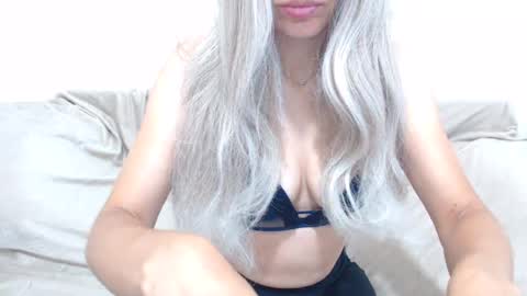 Snapshot of camillebunny chatting on 07/19/26, 02:48 CamilleBunny online show from 07/19/26, 02:48