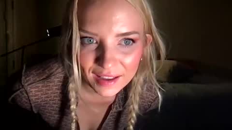 camilleclairexo online show from 05/12/26, 06:54