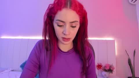 Snapshot of camillen_pettid chatting on 11/07/25, 10:43 C A M I L L E N Help me get to the top online show from 11/07/25, 10:43