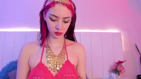 Snapshot of camillen_pettid chatting on 11/14/25, 11:35 C A M I L L E N Help me get to the top online show from 11/14/25, 11:35