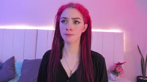 Snapshot of camillen_pettid chatting on 11/18/25, 10:47 C A M I L L E N Help me get to the top online show from 11/18/25, 10:47