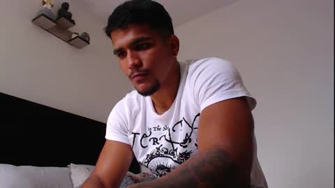 camilo_contre21 online show from 11/05/25, 07:03