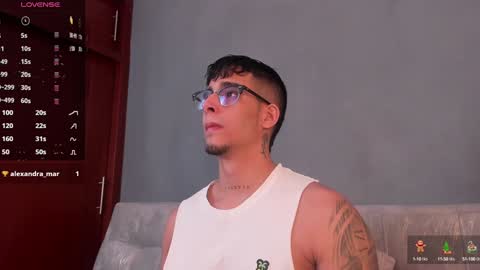   INDEPENDENT MODEL online show from 01/15/25, 09:45