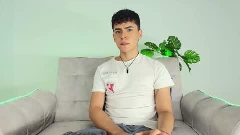 Snapshot of camilo_xcam chatting on 09/20/25, 07:26 CAMILO online show from 09/20/25, 07:26