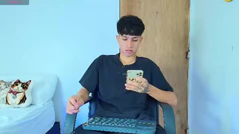 Snapshot of camilobass_ chatting on 07/19/26, 01:09 Camilo Bass online show from 07/19/26, 01:09