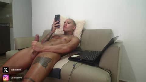 camiloinlive online show from 10/28/25, 01:42