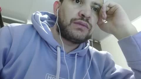 camilo online show from 02/03/25, 01:41