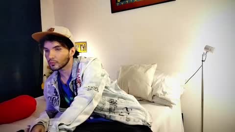 camilo online show from 03/02/25, 01:58