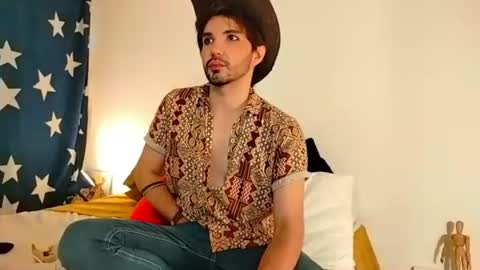 Snapshot of camilosaennz chatting on 06/14/26, 11:07 camilo online show from 06/14/26, 11:07