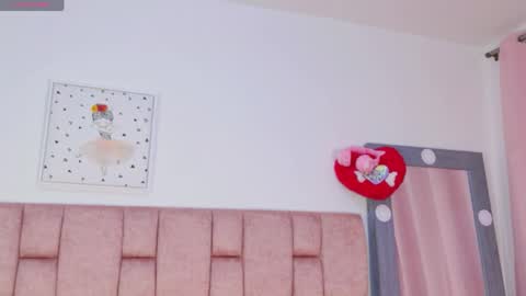 camiluxe online show from 03/31/26, 08:20