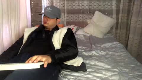 camivaron online show from 01/10/25, 09:53