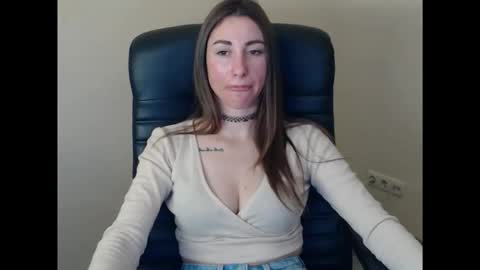 cammila horn online show from 12/20/25, 06:15