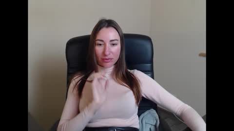 cammila horn online show from 02/10/26, 06:28