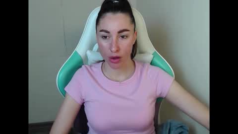 cammila horn online show from 04/26/26, 05:05