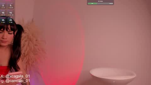 Laura Camila online show from 12/15/24, 04:07