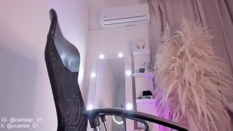 Laura Camila online show from 02/09/25, 12:28