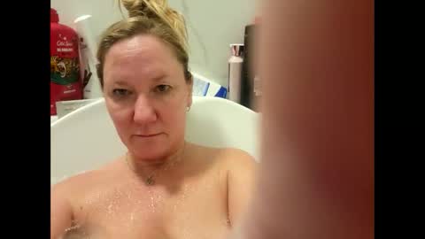 campbellcourtney385 online show from 01/13/26, 03:12