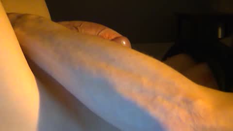 canadian139992 online show from 10/25/25, 04:09