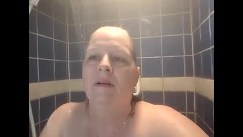 canadianqueen1973 online show from 06/01/26, 10:22