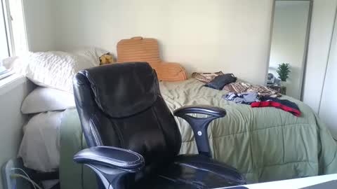 Devon online show from 01/09/25, 08:44