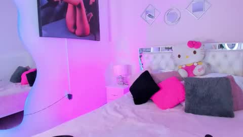 Snapshot of candace_hill1 chatting on 11/01/25, 08:55 Candace online show from 11/01/25, 08:55