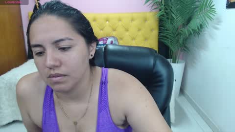 Snapshot of candiapole chatting on 01/10/25, 03:58 Candy online show from 01/10/25, 03:58
