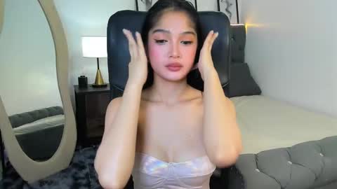 candiceferragamo online show from 09/10/25, 08:14