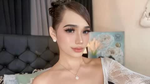 CandiceWilson online show from 10/19/25, 08:15