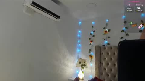 Candie  online show from 09/17/25, 11:45