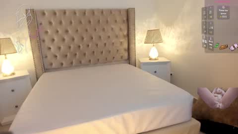 Candie  online show from 10/28/25, 11:25