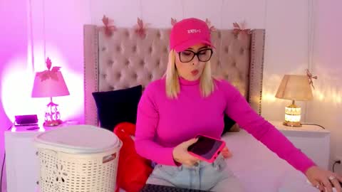 Candie  online show from 02/17/26, 12:45