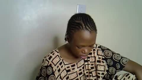 candiemaya online show from 04/05/26, 11:18