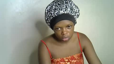 candiemaya online show from 04/06/26, 07:53