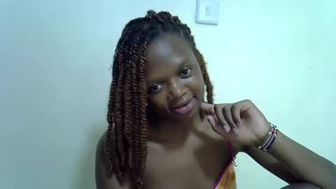 candiemaya online show from 04/17/26, 07:33