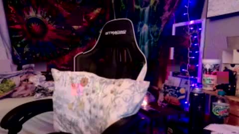 Candi online show from 06/23/26, 01:58
