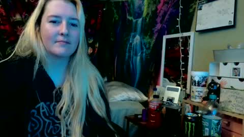 Candi online show from 06/29/26, 09:59