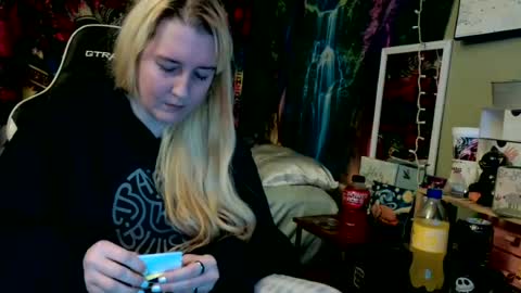 Candi online show from 06/29/26, 10:32